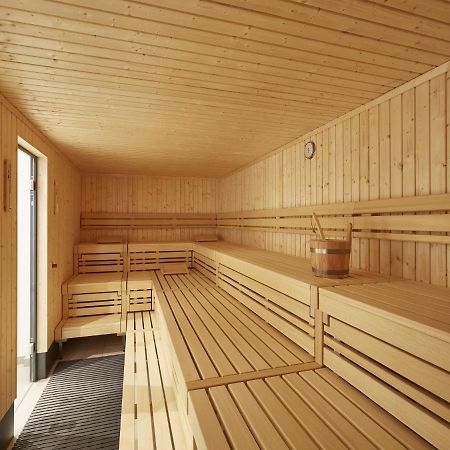 Reetland am Meer - Luxus Reetdachvilla mit 3 Schlafzimmern, Sauna und Kamin F15 Dranske Exterior foto